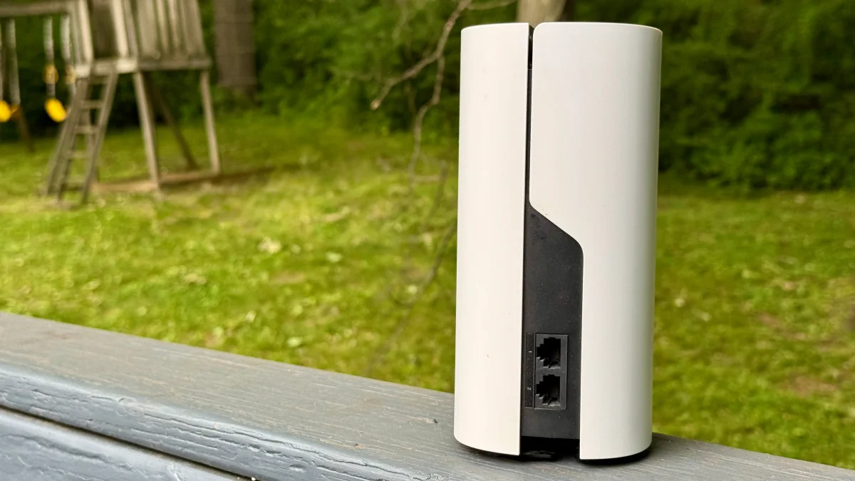 Backyard Wi-Fi Boost: How One DIYer Transformed an Old Router into a Game-Changer