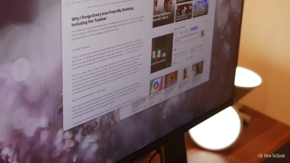 Decluttering Digital Spaces: The Benefits of a Clear Desktop and Taskbar