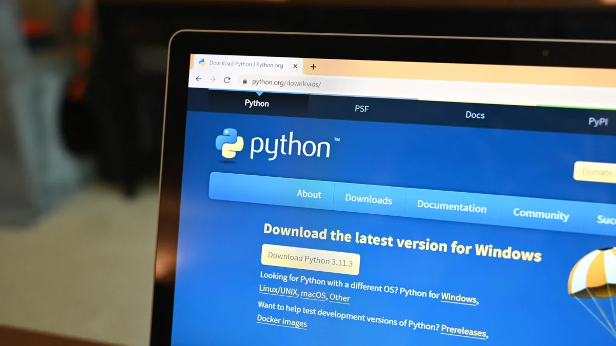 Python's Rise: How a Modern Language is Shaping the Future of Coding Education